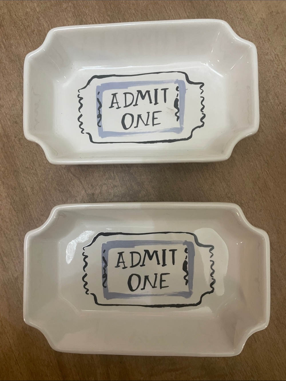 Kate Spade Write Snack Trays. Good Condition. About 3.5" By 5,5 ". About 10 Oz.